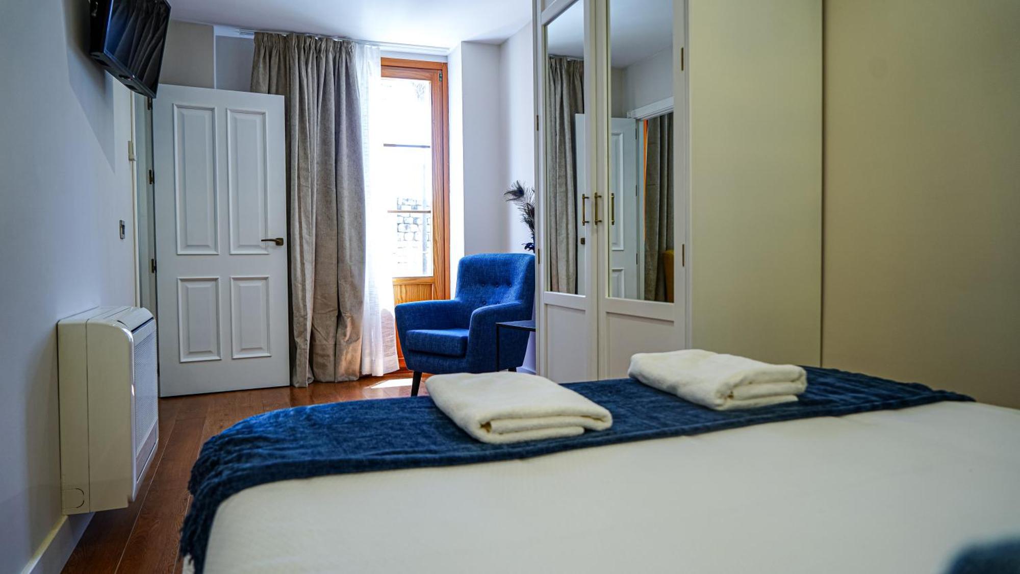 Apartamentos Puente Romano Suites Merida Bagian luar foto